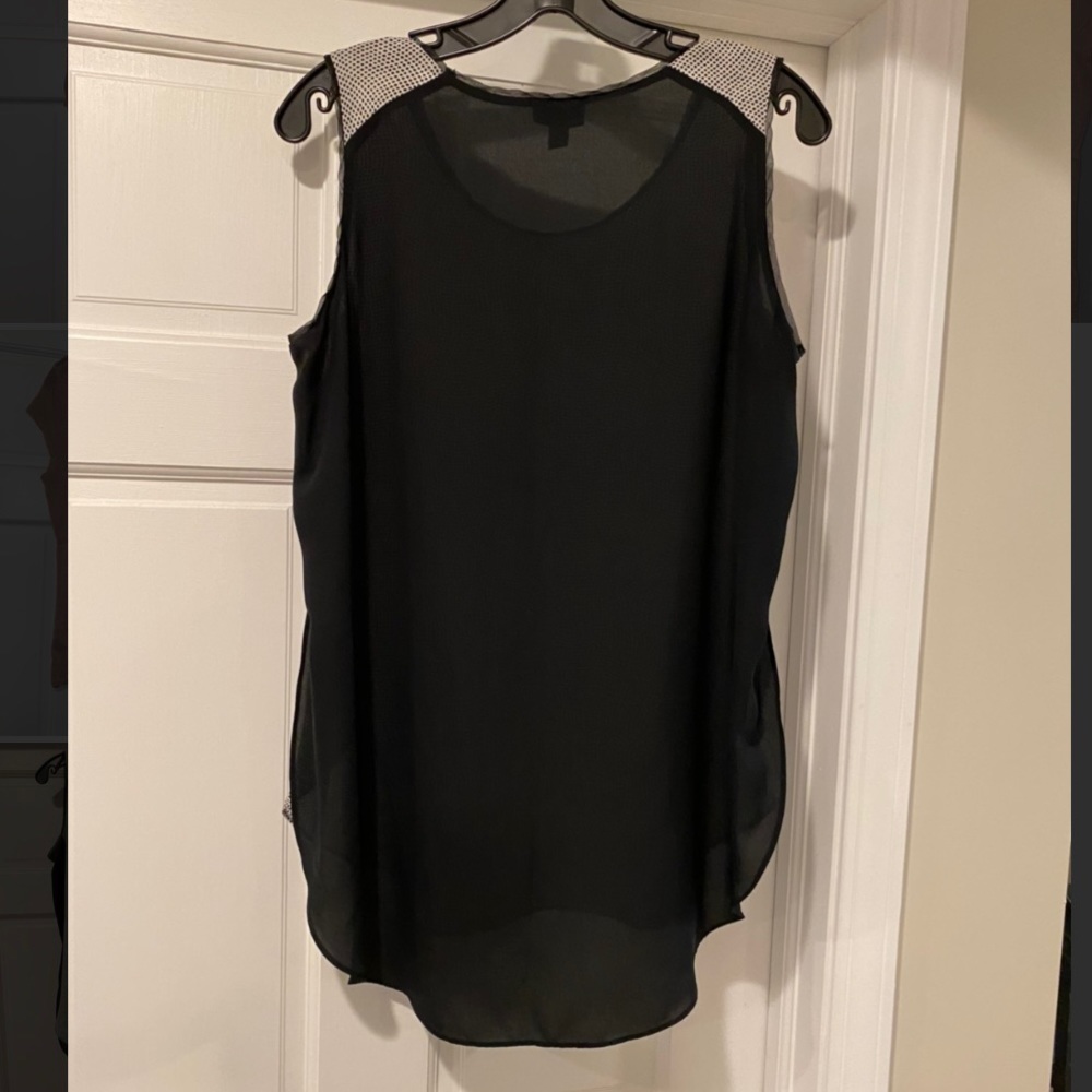 Mossimo Top Size Medium - Picture 2 of 2